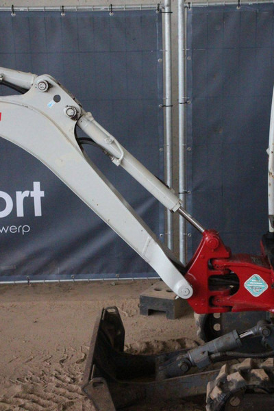 Mini bager Takeuchi TB216: slika 12 Mini bager Takeuchi TB216: slika 12