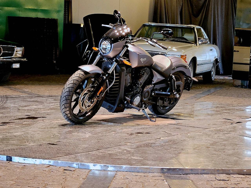 Victory Octane - Motocikl: slika 1 Victory Octane - Motocikl: slika 1