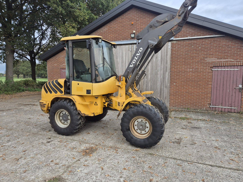 Volvo L30B-Z/SX - Utovarivač točkaš: slika 2 Volvo L30B-Z/SX - Utovarivač točkaš: slika 2