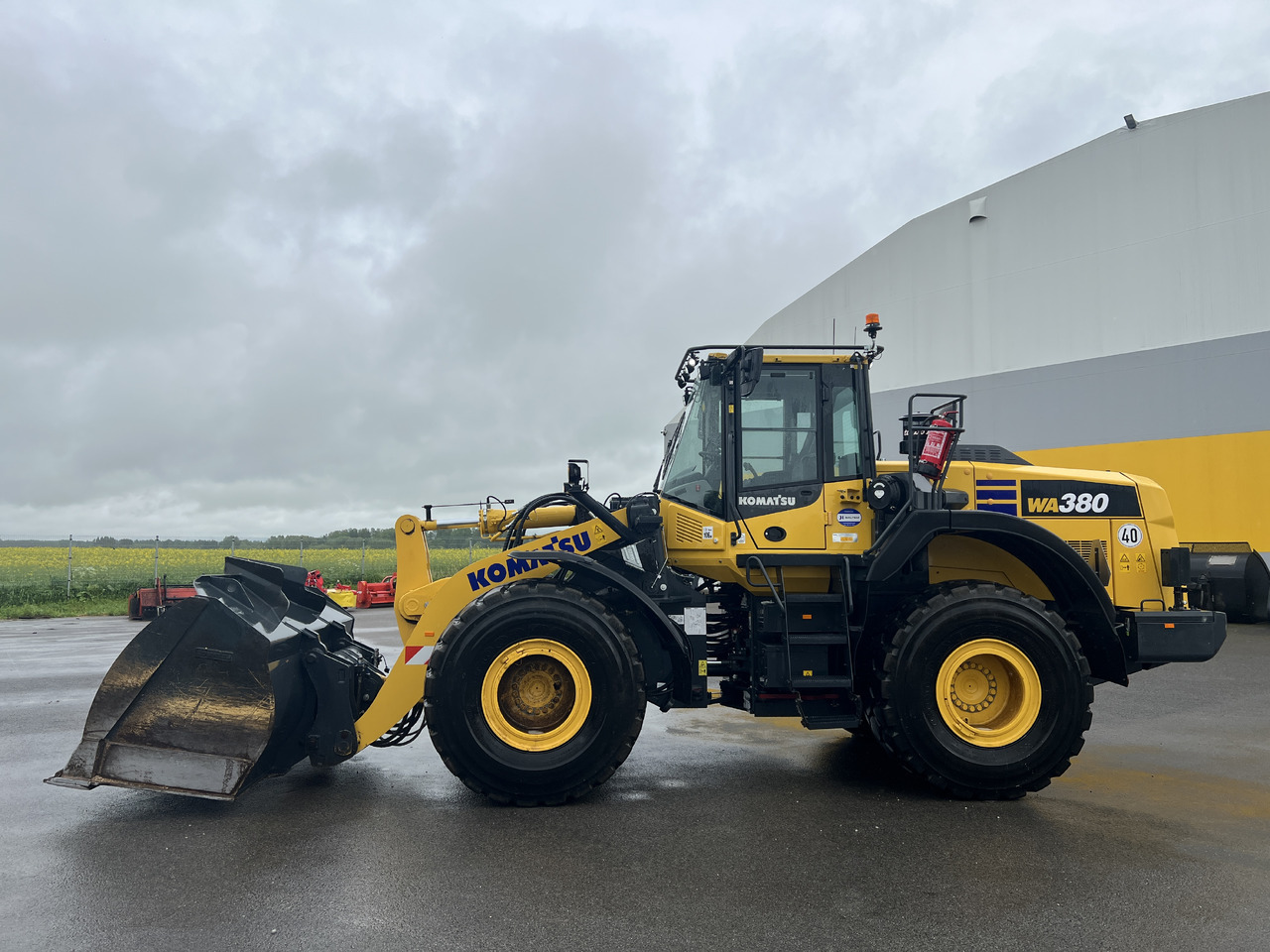 KOMATSU WA 380-8E0 - Utovarivač točkaš: slika 2 KOMATSU WA 380-8E0 - Utovarivač točkaš: slika 2