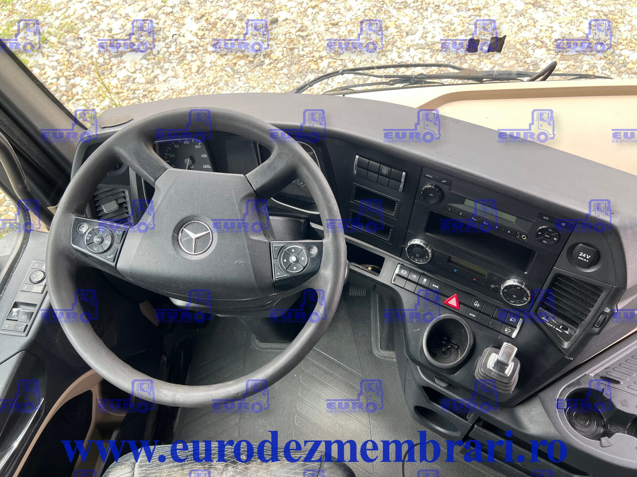 Kabina za Kamion CABINA BIGSPACE MERCEDES ACTROS MP4: slika 10 Kabina za Kamion CABINA BIGSPACE MERCEDES ACTROS MP4: slika 10