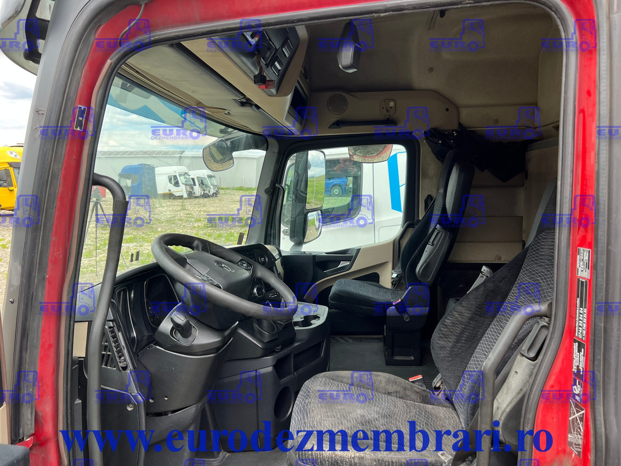 Kabina za Kamion CABINA BIGSPACE MERCEDES ACTROS MP4: slika 6 Kabina za Kamion CABINA BIGSPACE MERCEDES ACTROS MP4: slika 6