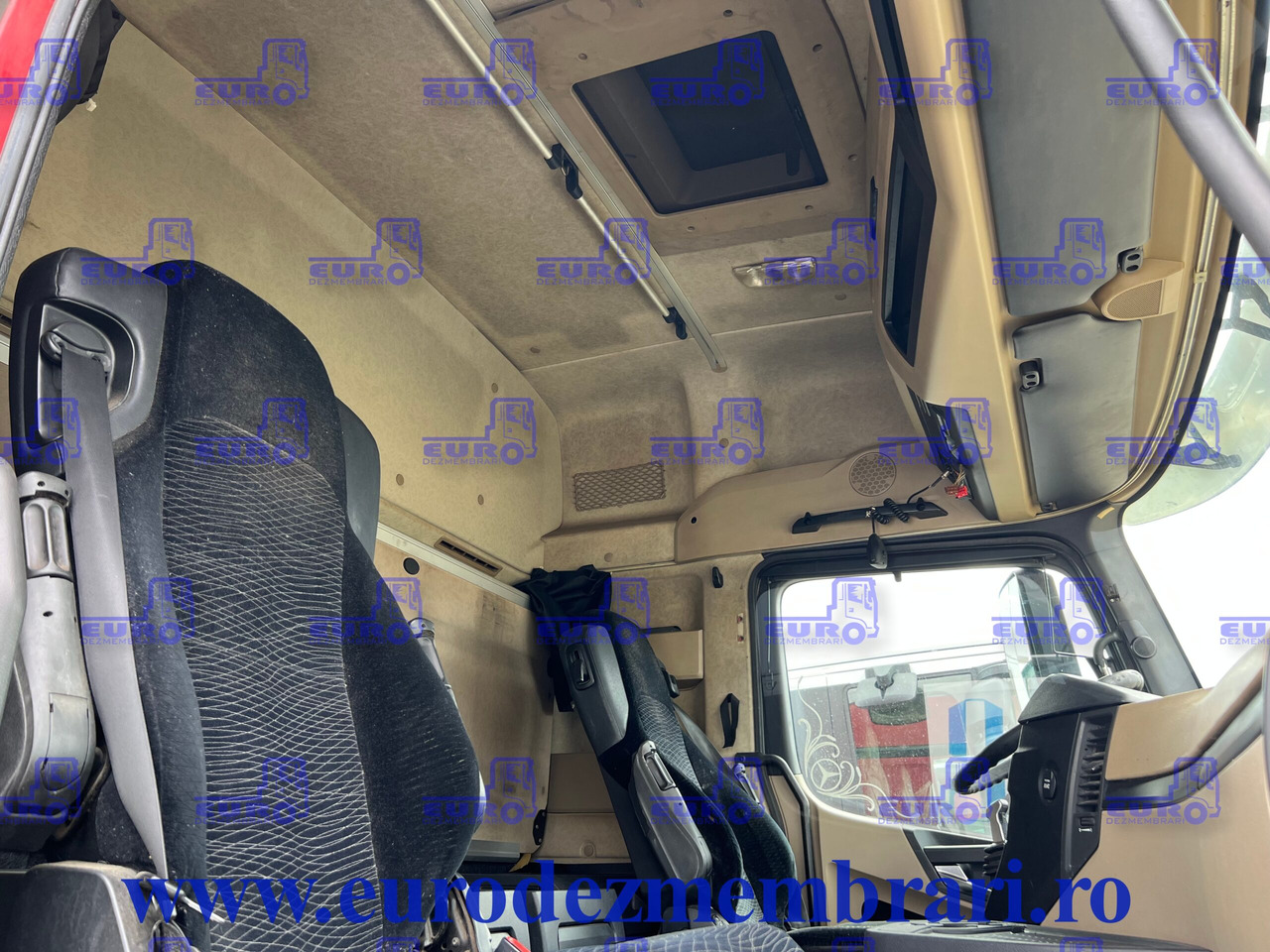 Kabina za Kamion CABINA BIGSPACE MERCEDES ACTROS MP4: slika 9 Kabina za Kamion CABINA BIGSPACE MERCEDES ACTROS MP4: slika 9