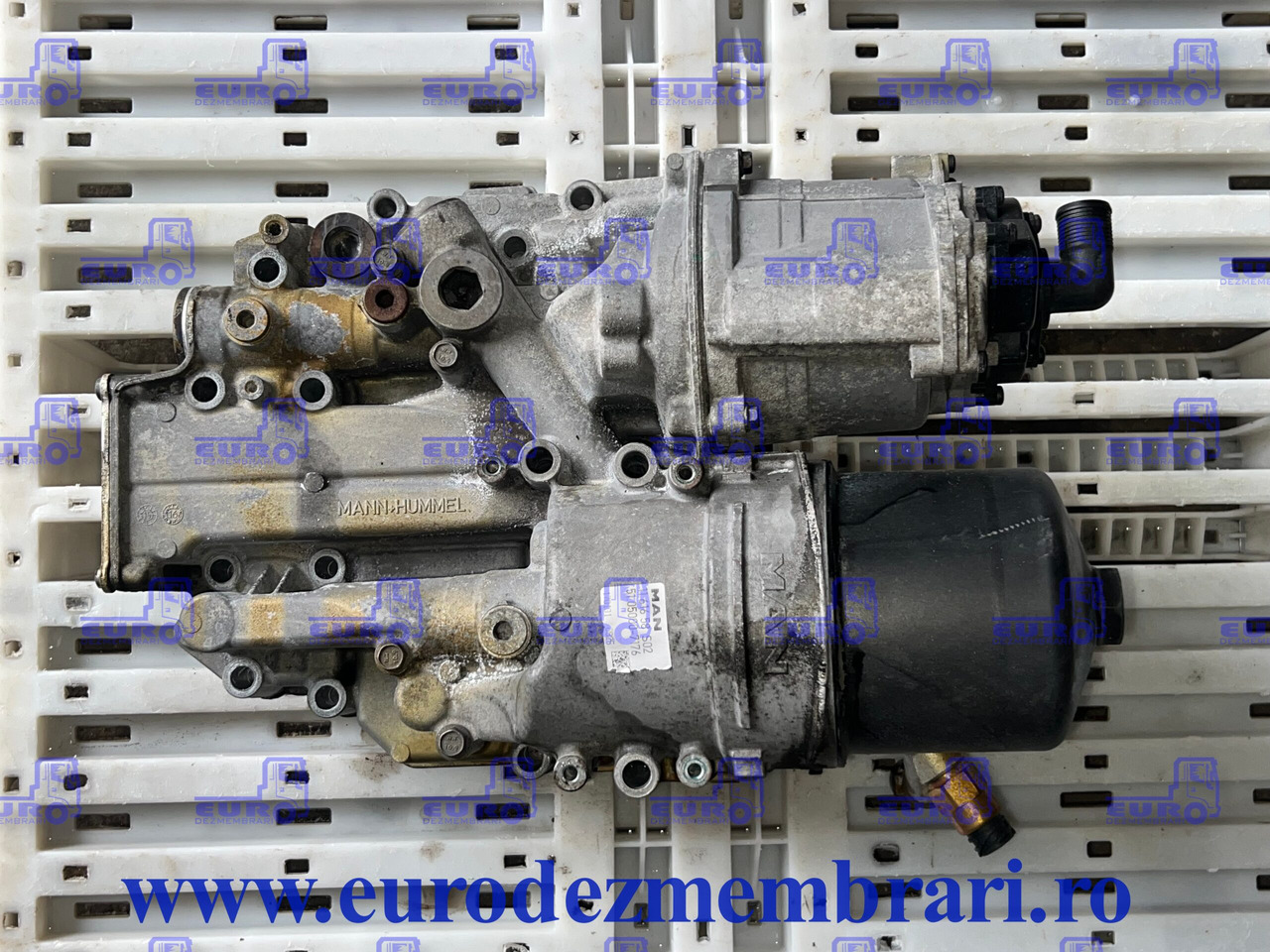 CARCASA FILTRU ULEI + TERMOFLOT + FILTRU CENTRIFUGAL MAN TGX D3876 51.05000.7176, 51.05601.7182, 51.01804.7052 - Filter za ulje za Kamion: slika 2 CARCASA FILTRU ULEI + TERMOFLOT + FILTRU CENTRIFUGAL MAN TGX D3876 51.05000.7176, 51.05601.7182, 51.01804.7052 - Filter za ulje za Kamion: slika 2