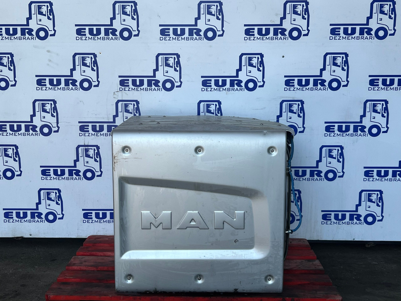 CATALIZATOR MAN TGX TG3 81.15103.6247 - Katalizator za Kamion: slika 1 CATALIZATOR MAN TGX TG3 81.15103.6247 - Katalizator za Kamion: slika 1