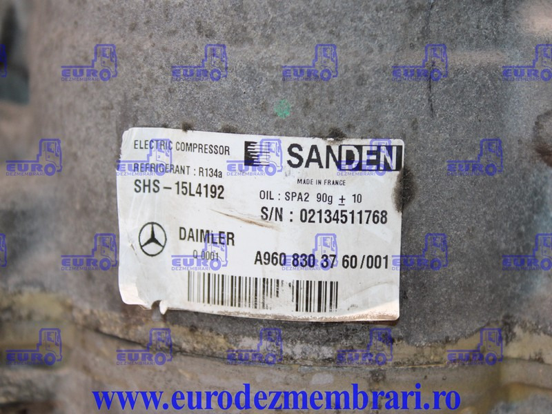 COMPRESOR CLIMA STATIONARE MERCEDES ACTROS MP4 A9608303760 - Zračne kočnice za Kamion: slika 2 COMPRESOR CLIMA STATIONARE MERCEDES ACTROS MP4 A9608303760 - Zračne kočnice za Kamion: slika 2