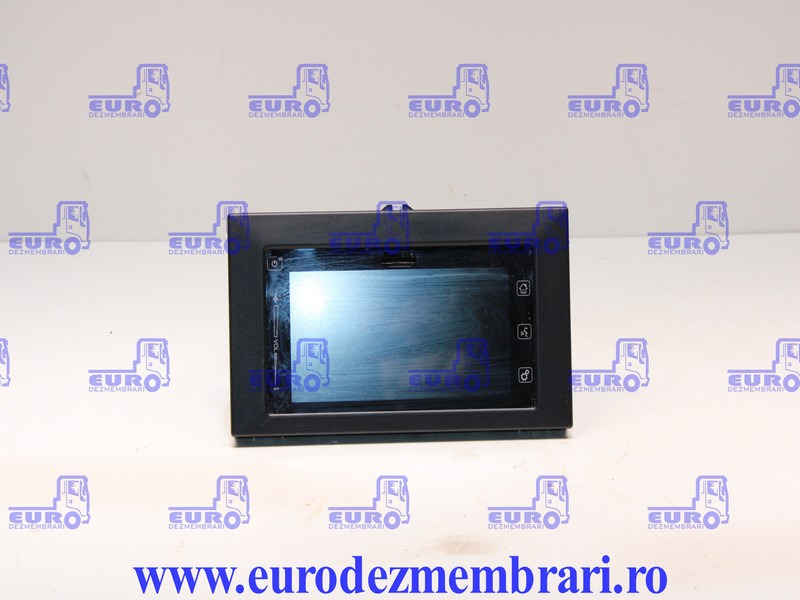 ELEMENT BORD UNITATE MULTIMEDIA MERCEDES ACTROS MP4 A0014461762 - Komandna tabla za Kamion: slika 1 ELEMENT BORD UNITATE MULTIMEDIA MERCEDES ACTROS MP4 A0014461762 - Komandna tabla za Kamion: slika 1