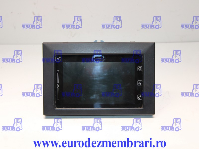 ELEMENT BORD UNITATE MULTIMEDIA MERCEDES ACTROS MP5 A0004469662 - Komandna tabla za Kamion: slika 1 ELEMENT BORD UNITATE MULTIMEDIA MERCEDES ACTROS MP5 A0004469662 - Komandna tabla za Kamion: slika 1