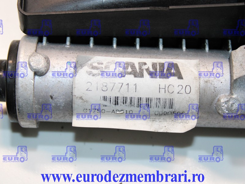 RADIATOR + VENTILATOR AER CONDITIONAT SCANIA NGS 2187711, 2824478 - Radijator za Kamion: slika 3 RADIATOR + VENTILATOR AER CONDITIONAT SCANIA NGS 2187711, 2824478 - Radijator za Kamion: slika 3