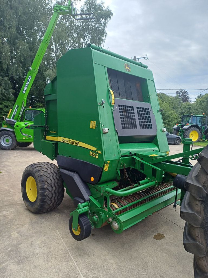 John Deere 592 ROTOFLOW - Balirka za okrugle bale: slika 4 John Deere 592 ROTOFLOW - Balirka za okrugle bale: slika 4