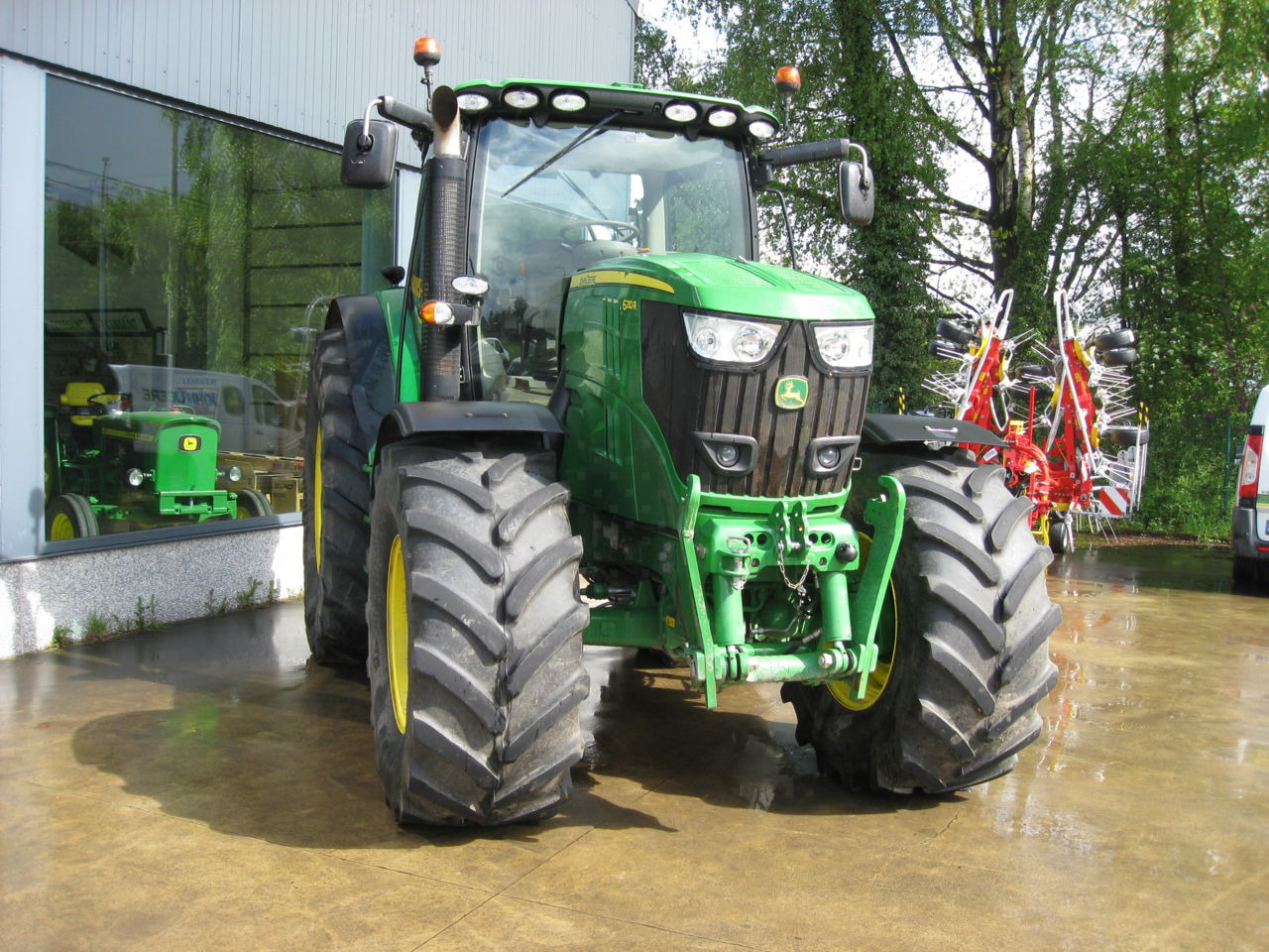 John Deere 6210R AUTOPOWER - Traktor: slika 1 John Deere 6210R AUTOPOWER - Traktor: slika 1