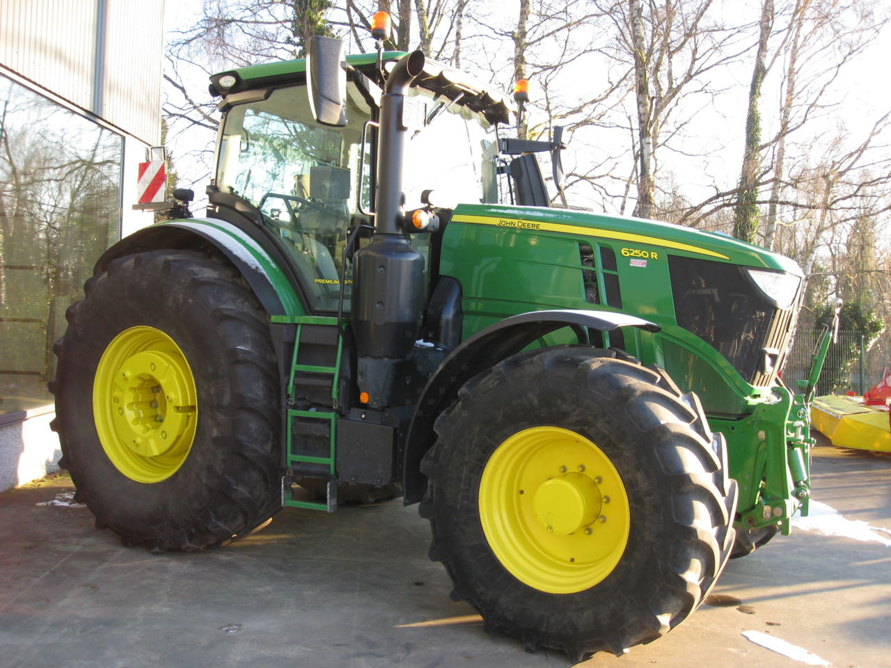 John Deere 6250R - Traktor: slika 5 John Deere 6250R - Traktor: slika 5