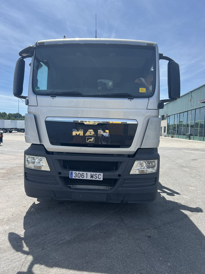 CAMION GRUA Y BASCULANTE MAN 26320 - Istovarivač, Kamion sa dizalicom: slika 1 CAMION GRUA Y BASCULANTE MAN 26320 - Istovarivač, Kamion sa dizalicom: slika 1