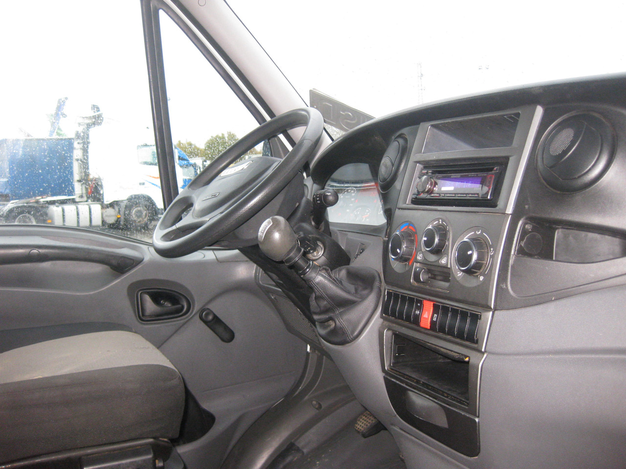 Novu Dostavno vozilo hladnjača IVECO FRIGORIFICO: slika 10