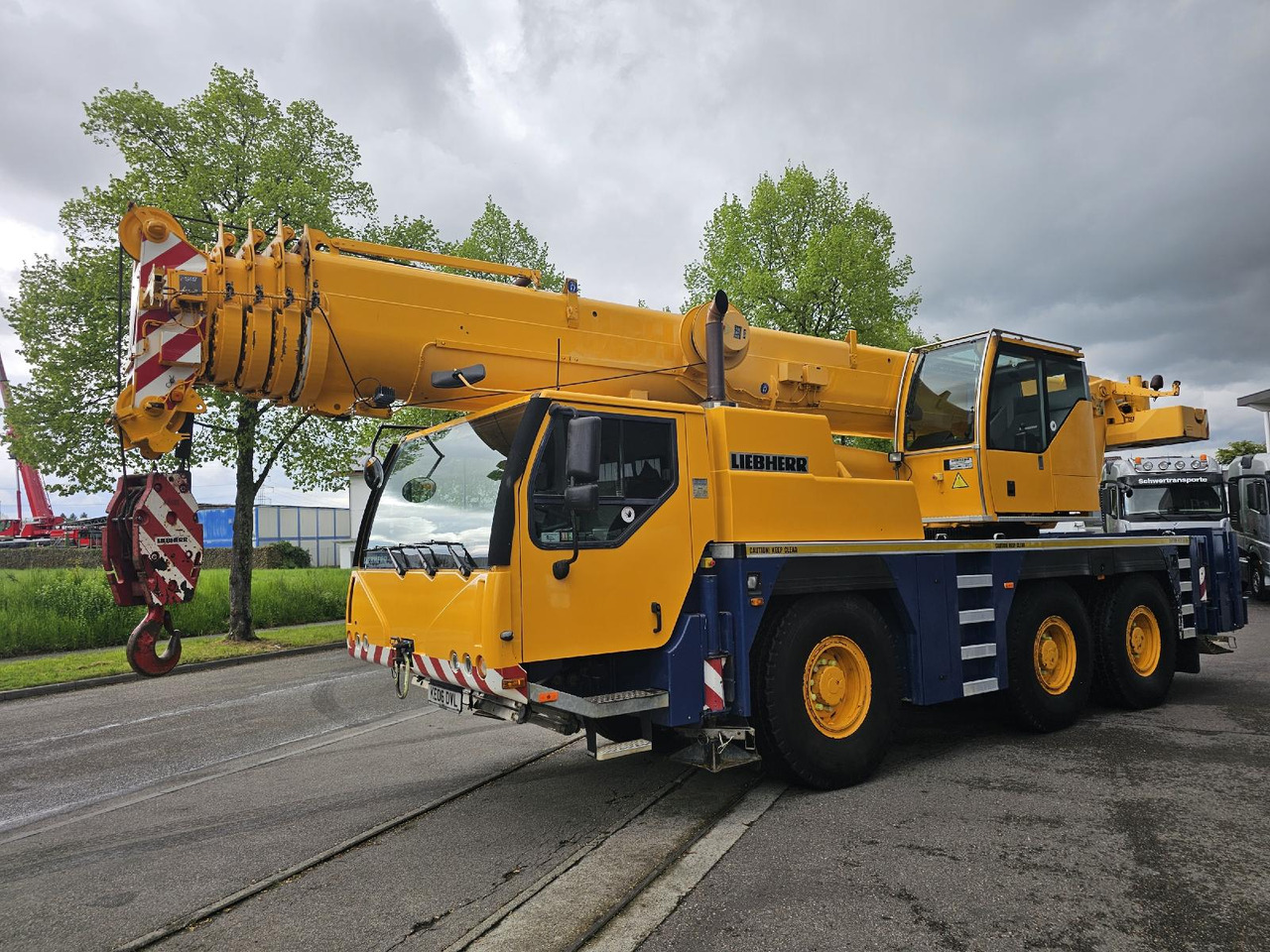 Liebherr LTM 1055-3.1 (06 - 056 016) | 6 x 6 - Autodizalica: slika 2 Liebherr LTM 1055-3.1 (06 - 056 016) | 6 x 6 - Autodizalica: slika 2