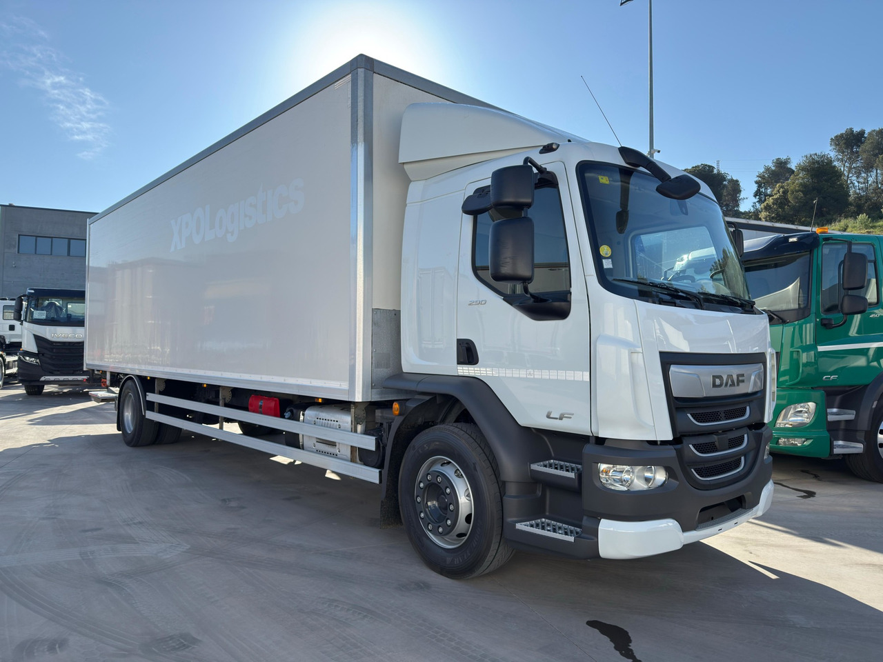 DAF LF 290 FA E6 (VAN) - Kamion sa zatvorenim sandukom: slika 2 DAF LF 290 FA E6 (VAN) - Kamion sa zatvorenim sandukom: slika 2