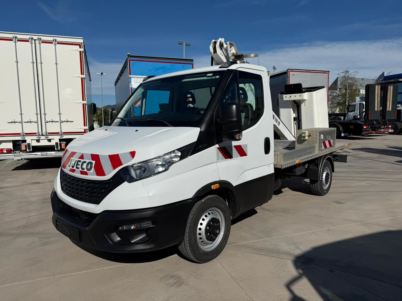 IVECO 35S14 Daily E6 (Basket) - Vazdušna platforma montirana na kamion: slika 1 IVECO 35S14 Daily E6 (Basket) - Vazdušna platforma montirana na kamion: slika 1