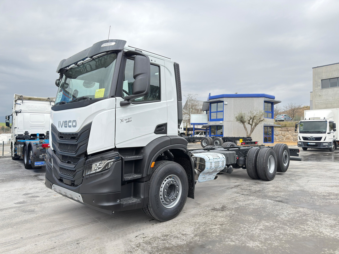 IVECO AD280X46 YPS ON X-Way E6 (Chassis) - Kamion sa golom šasijom i zatvorenom kabinom: slika 1 IVECO AD280X46 YPS ON X-Way E6 (Chassis) - Kamion sa golom šasijom i zatvorenom kabinom: slika 1