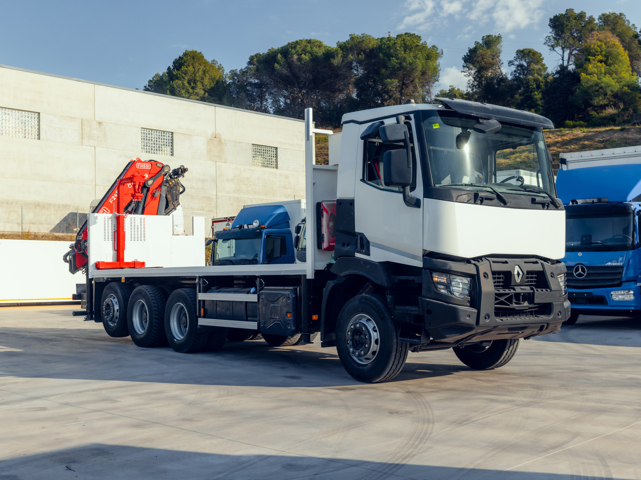RENAULT C460 E6 (Platform) - Kamion sa tovarnim sandukom, Kamion sa dizalicom: slika 2 RENAULT C460 E6 (Platform) - Kamion sa tovarnim sandukom, Kamion sa dizalicom: slika 2