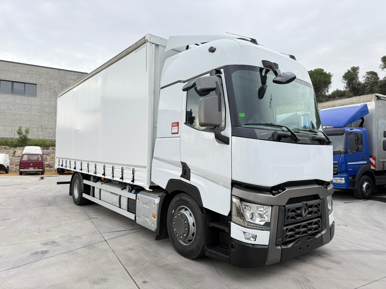 RENAULT T430 E6 (Tauliner) - Kamion sa ceradom: slika 2 RENAULT T430 E6 (Tauliner) - Kamion sa ceradom: slika 2