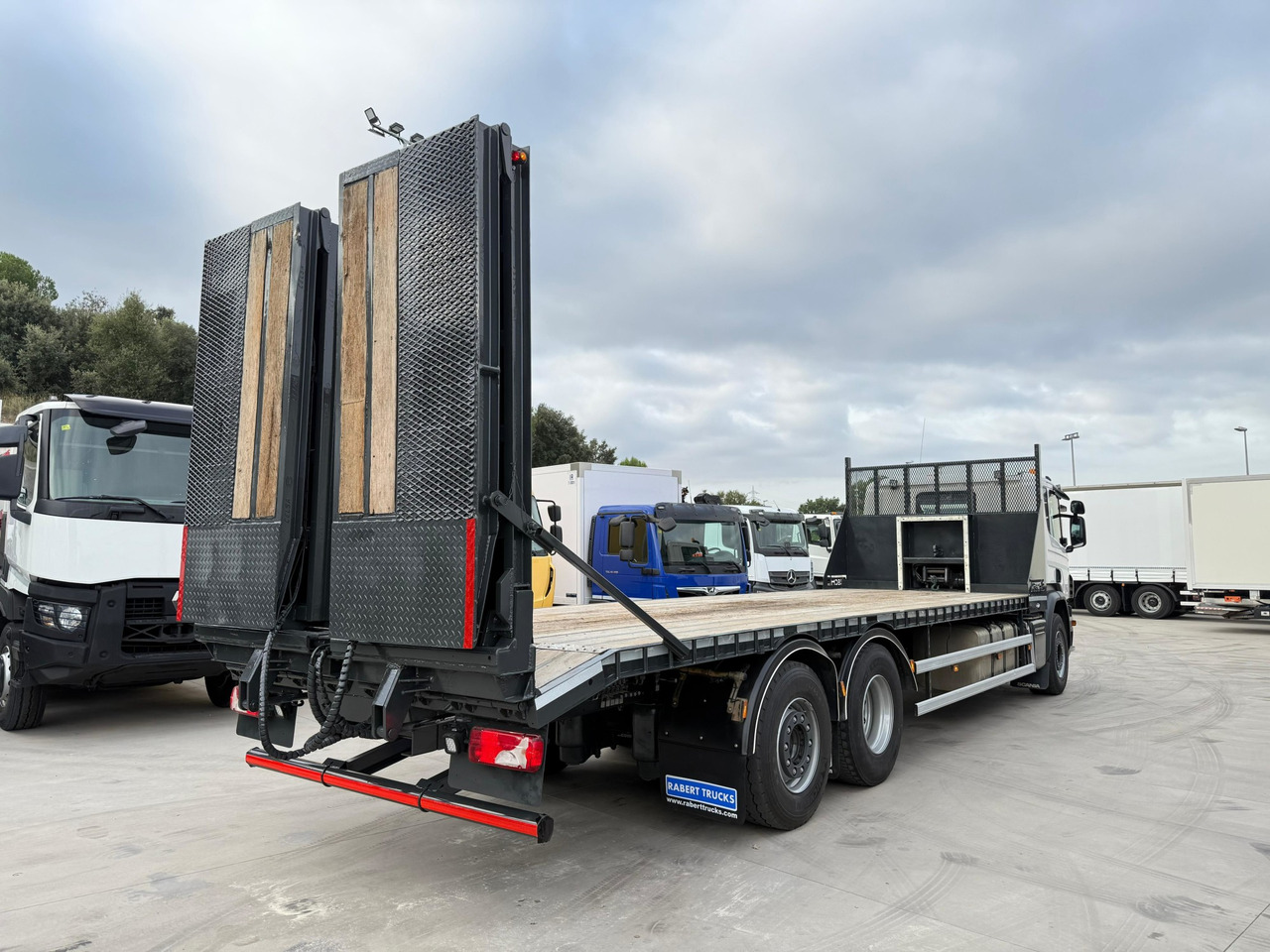 SCANIA P410 E6 (Machinery Carrier) - Kamion za prevoz automobila: slika 3 SCANIA P410 E6 (Machinery Carrier) - Kamion za prevoz automobila: slika 3