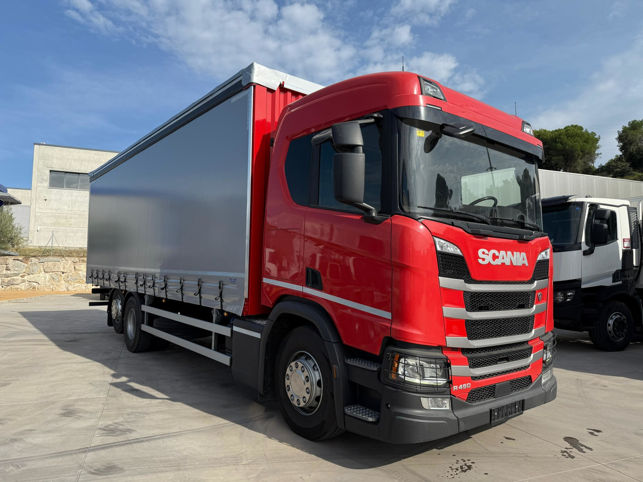 SCANIA R450 E6 (Tauliner) - Kamion sa ceradom: slika 2 SCANIA R450 E6 (Tauliner) - Kamion sa ceradom: slika 2