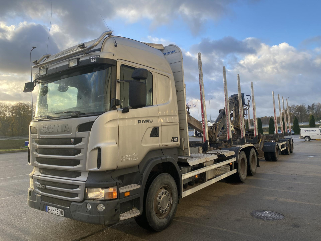 Kamion sa golom šasijom i zatvorenom kabinom SCANIA R 440 CB6x4HSA: slika 8 Kamion sa golom šasijom i zatvorenom kabinom SCANIA R 440 CB6x4HSA: slika 8