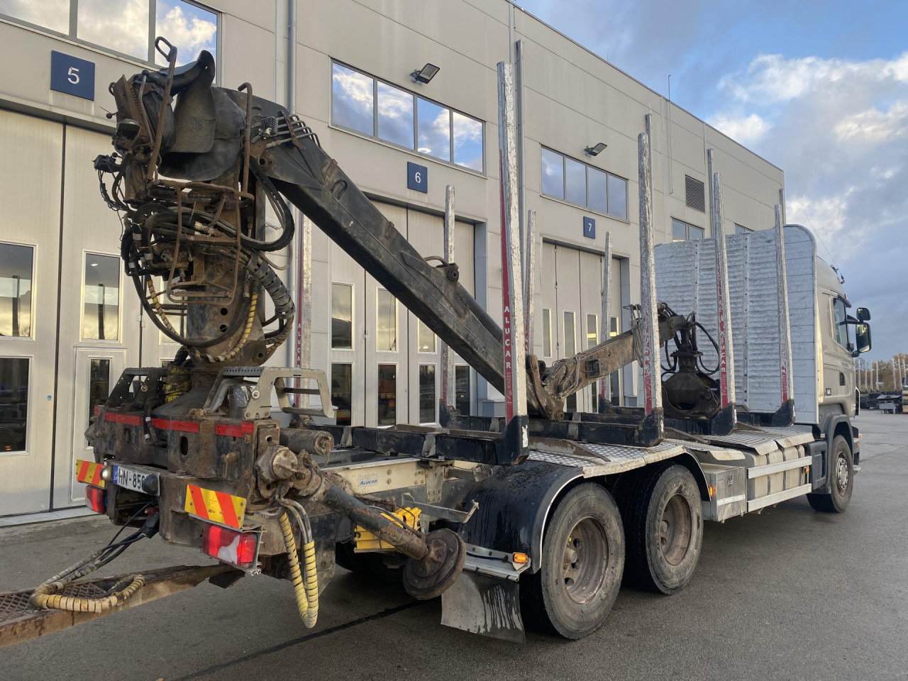 Kamion sa golom šasijom i zatvorenom kabinom SCANIA R 440 CB6x4HSA: slika 10 Kamion sa golom šasijom i zatvorenom kabinom SCANIA R 440 CB6x4HSA: slika 10