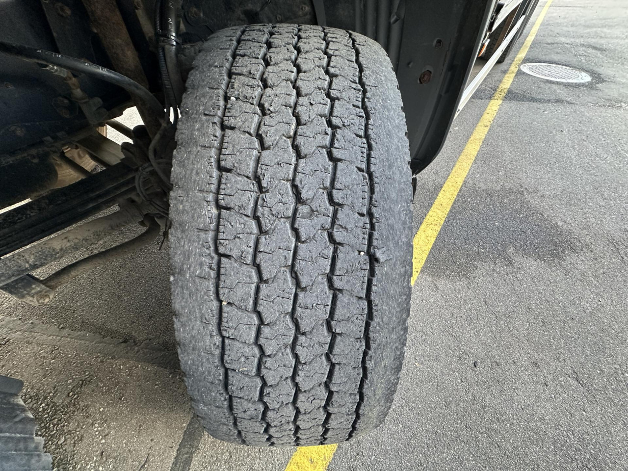 Kamion sa golom šasijom i zatvorenom kabinom SCANIA R 450 CB6x4HHZ: slika 10 Kamion sa golom šasijom i zatvorenom kabinom SCANIA R 450 CB6x4HHZ: slika 10