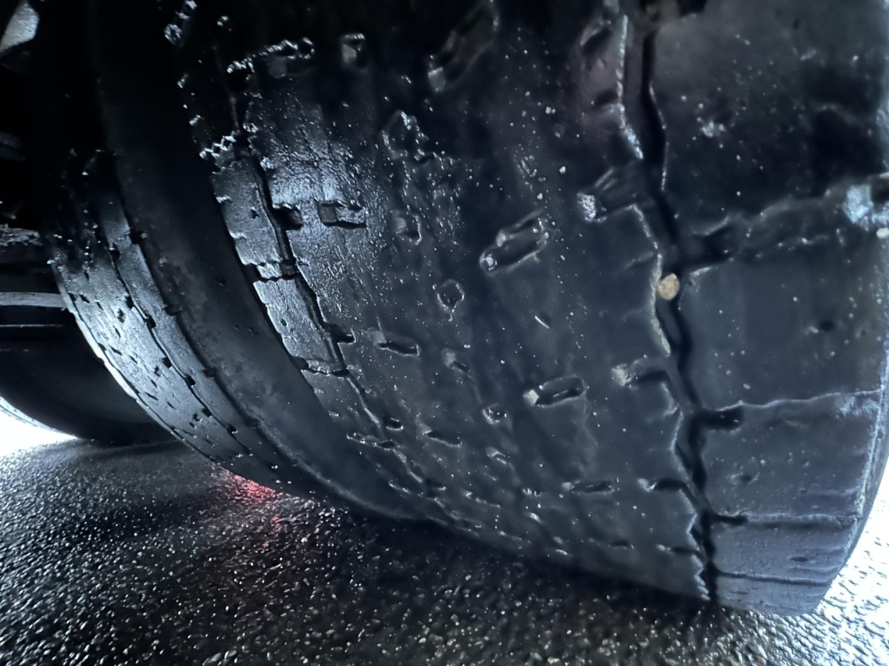 SCANIA R 450 LB8x4*4HNB - Kamion sa golom šasijom i zatvorenom kabinom: slika 2 SCANIA R 450 LB8x4*4HNB - Kamion sa golom šasijom i zatvorenom kabinom: slika 2