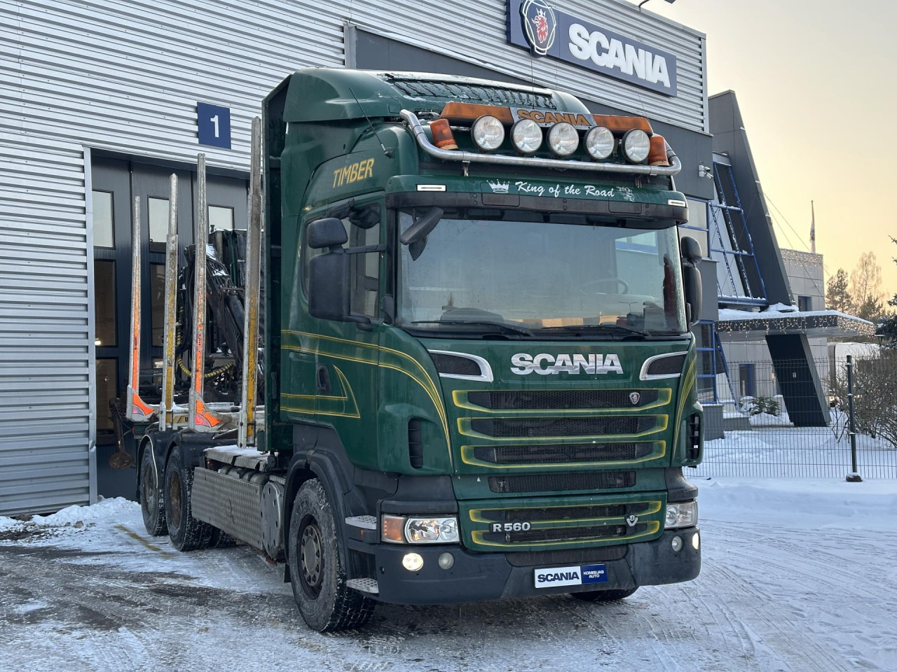 SCANIA R 560 LB6x4HNB - Kamion sa golom šasijom i zatvorenom kabinom: slika 1 SCANIA R 560 LB6x4HNB - Kamion sa golom šasijom i zatvorenom kabinom: slika 1