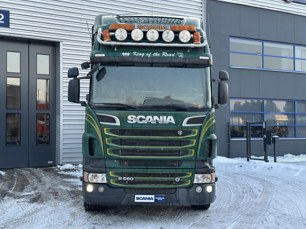 SCANIA R 560 LB6x4HNB - Kamion sa golom šasijom i zatvorenom kabinom: slika 3 SCANIA R 560 LB6x4HNB - Kamion sa golom šasijom i zatvorenom kabinom: slika 3