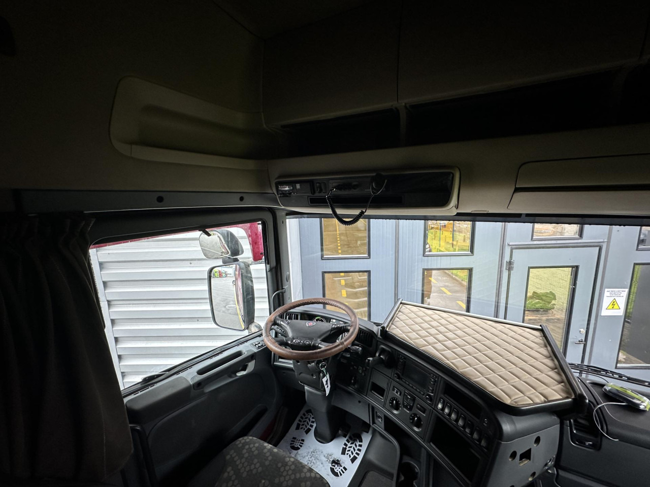 Tegljač SCANIA R 450 LA4x2MNA: slika 9 Tegljač SCANIA R 450 LA4x2MNA: slika 9