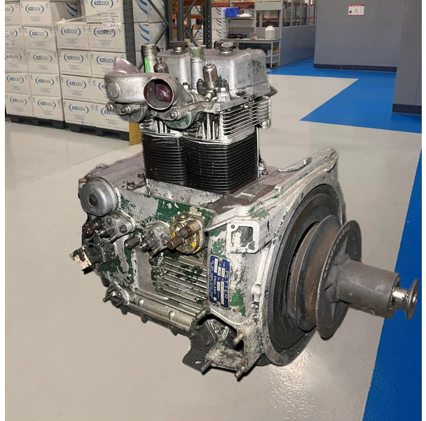 Bobcat BA2 Petter - Motor: slika 1 Bobcat BA2 Petter - Motor: slika 1