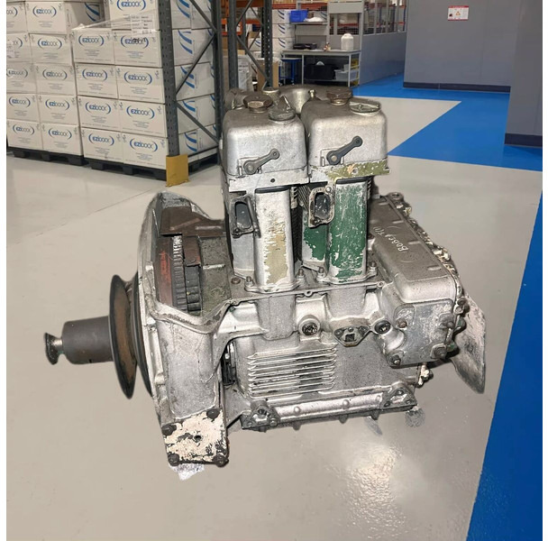 Bobcat BA2 Petter - Motor: slika 2 Bobcat BA2 Petter - Motor: slika 2