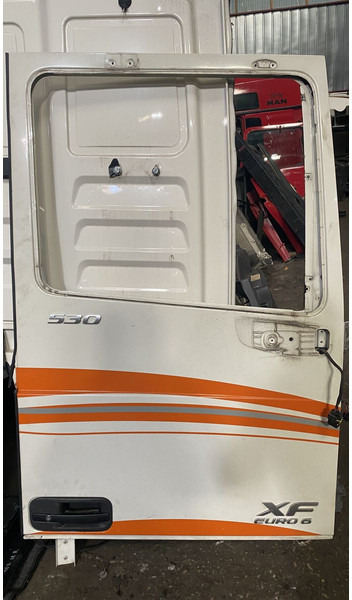 DAF XF - Vrata i delovi: slika 1 DAF XF - Vrata i delovi: slika 1