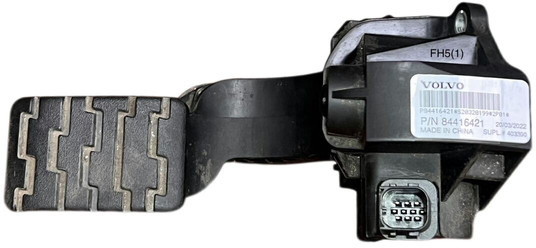 Volvo - Pedala: slika 2 Volvo - Pedala: slika 2