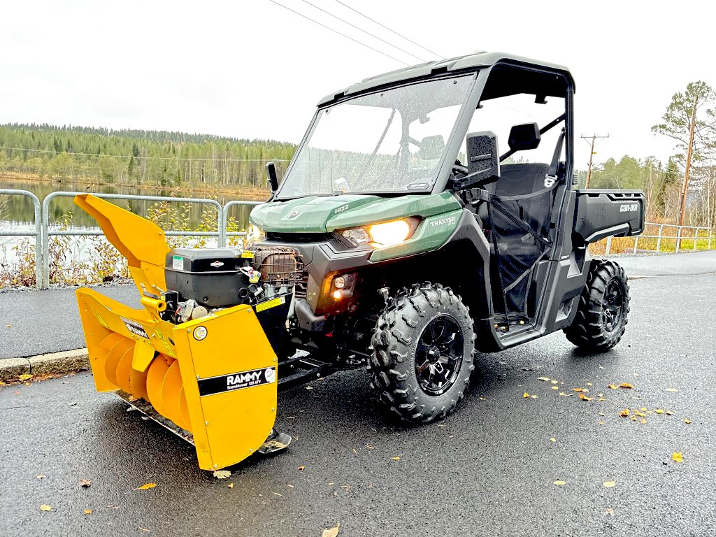 Can-Am Traxter XU (side-by-side) - ATV/ Četvorotočkaš: slika 1 Can-Am Traxter XU (side-by-side) - ATV/ Četvorotočkaš: slika 1