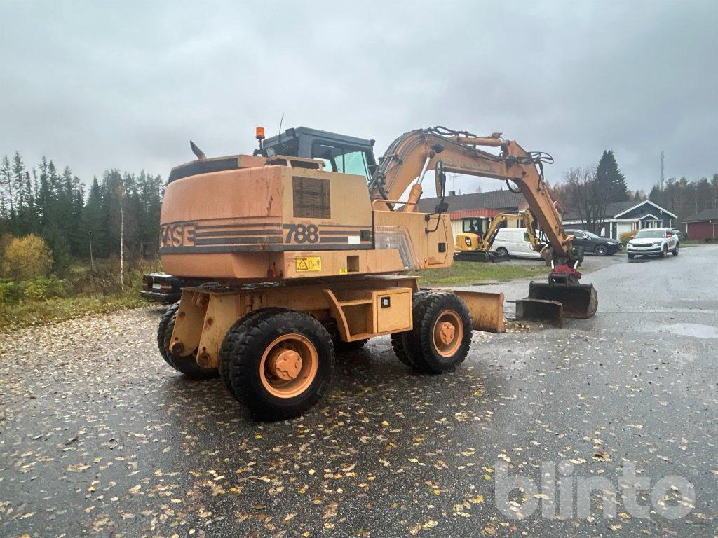 Case 788 - Bager točkaš: slika 5 Case 788 - Bager točkaš: slika 5