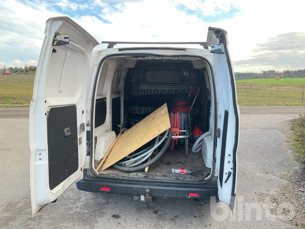 Dostavno vozilo NISSAN NV 200: slika 6 Dostavno vozilo NISSAN NV 200: slika 6