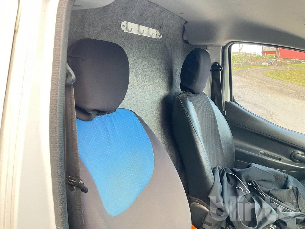 Dostavno vozilo NISSAN NV 200: slika 15 Dostavno vozilo NISSAN NV 200: slika 15