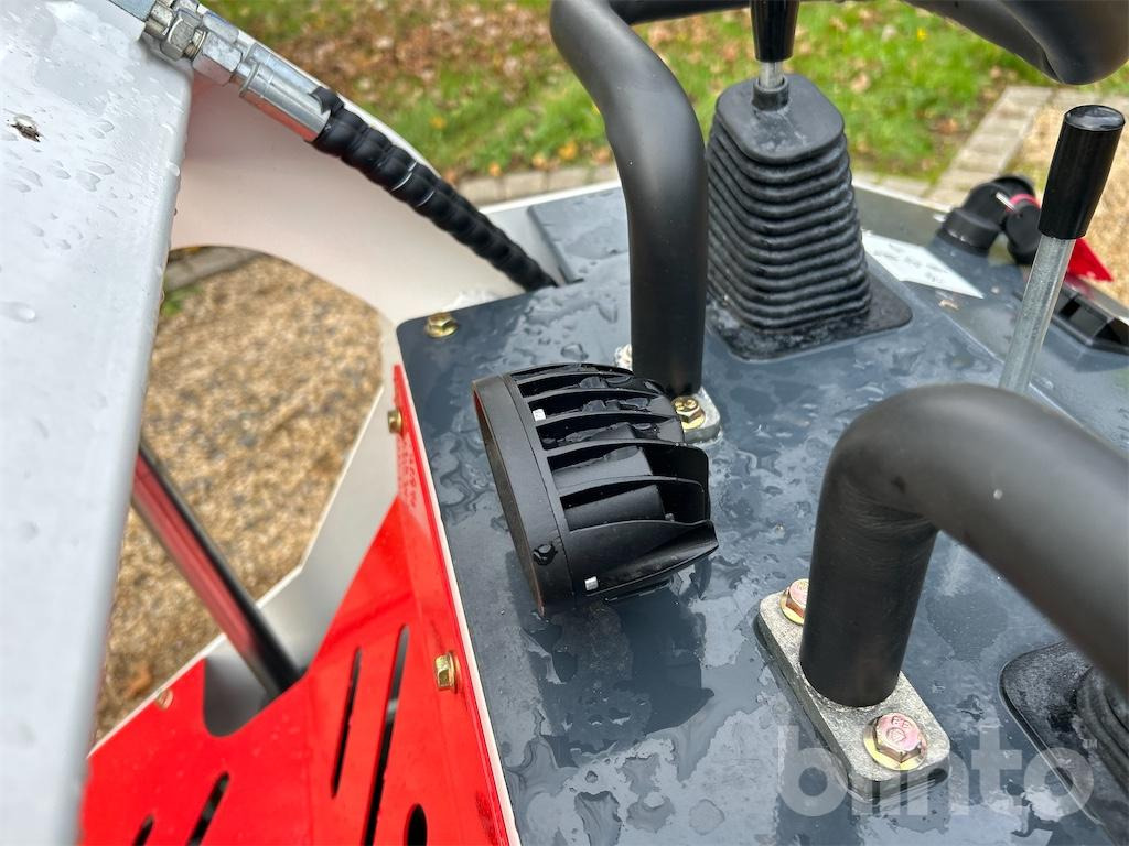 Mini utovarivač ForceDrive Skis Steer Loader (2025): slika 14