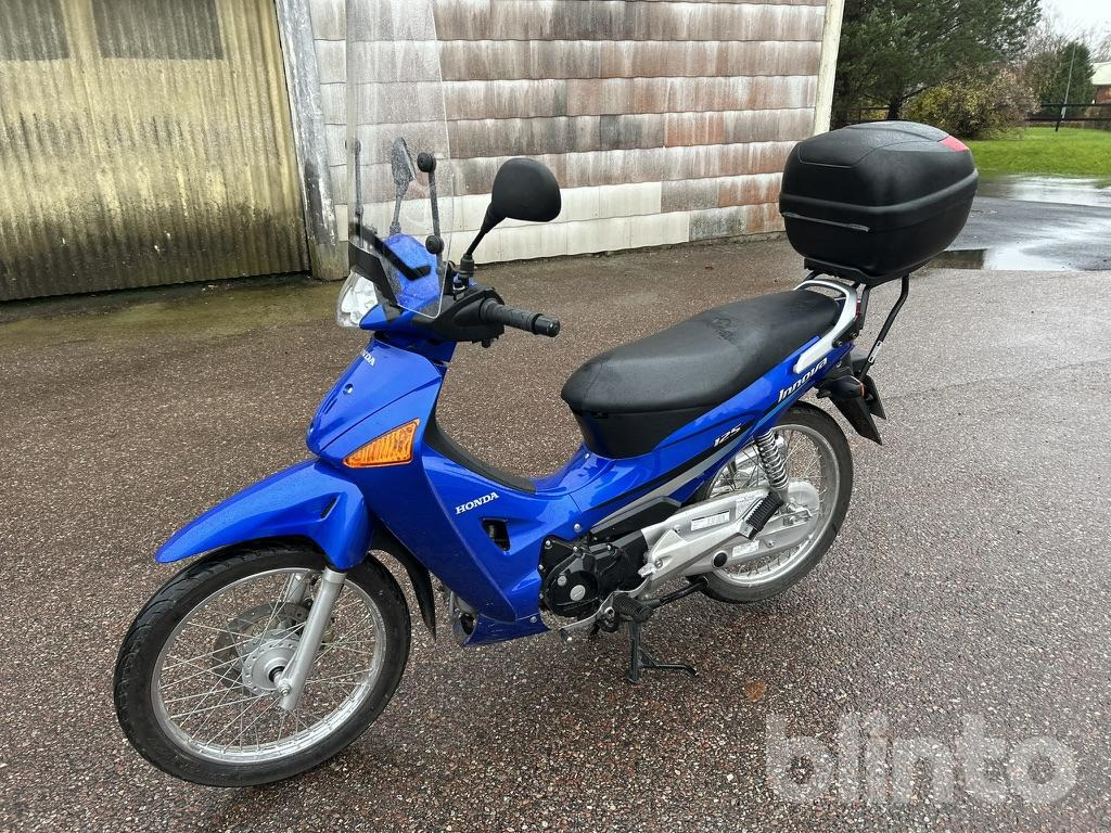 HONDA INNOVA 125 - Motocikl: slika 2 HONDA INNOVA 125 - Motocikl: slika 2
