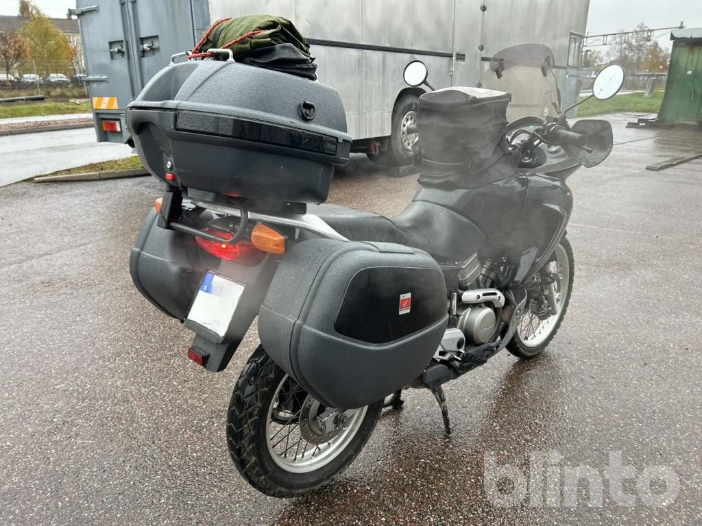 HONDA XL650V Transalp - Motocikl: slika 5 HONDA XL650V Transalp - Motocikl: slika 5