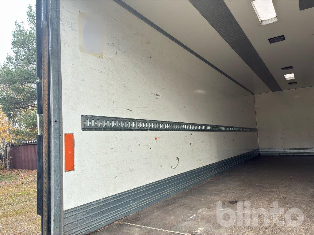 Kamion MERCEDES-BENZ 1223 L4X2: slika 11