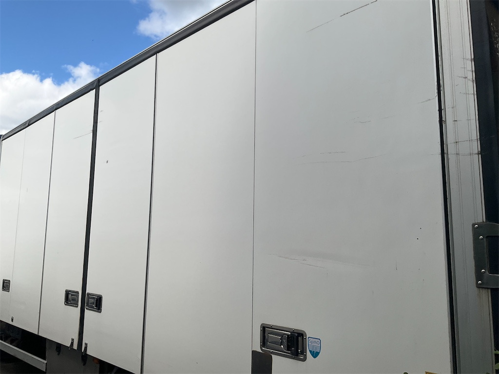 VOLVO FL-240 4X2 - Kamion: slika 3 VOLVO FL-240 4X2 - Kamion: slika 3