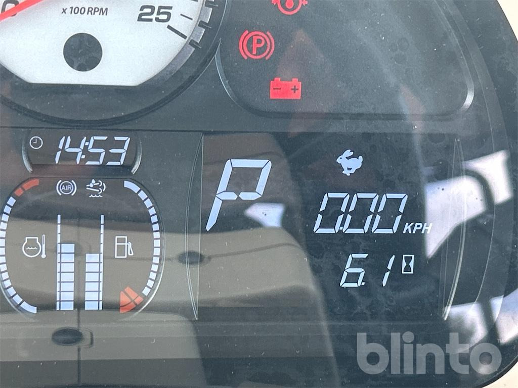 Massey Ferguson 8740 S Dyna-VT (2023) - Traktor: slika 5 Massey Ferguson 8740 S Dyna-VT (2023) - Traktor: slika 5