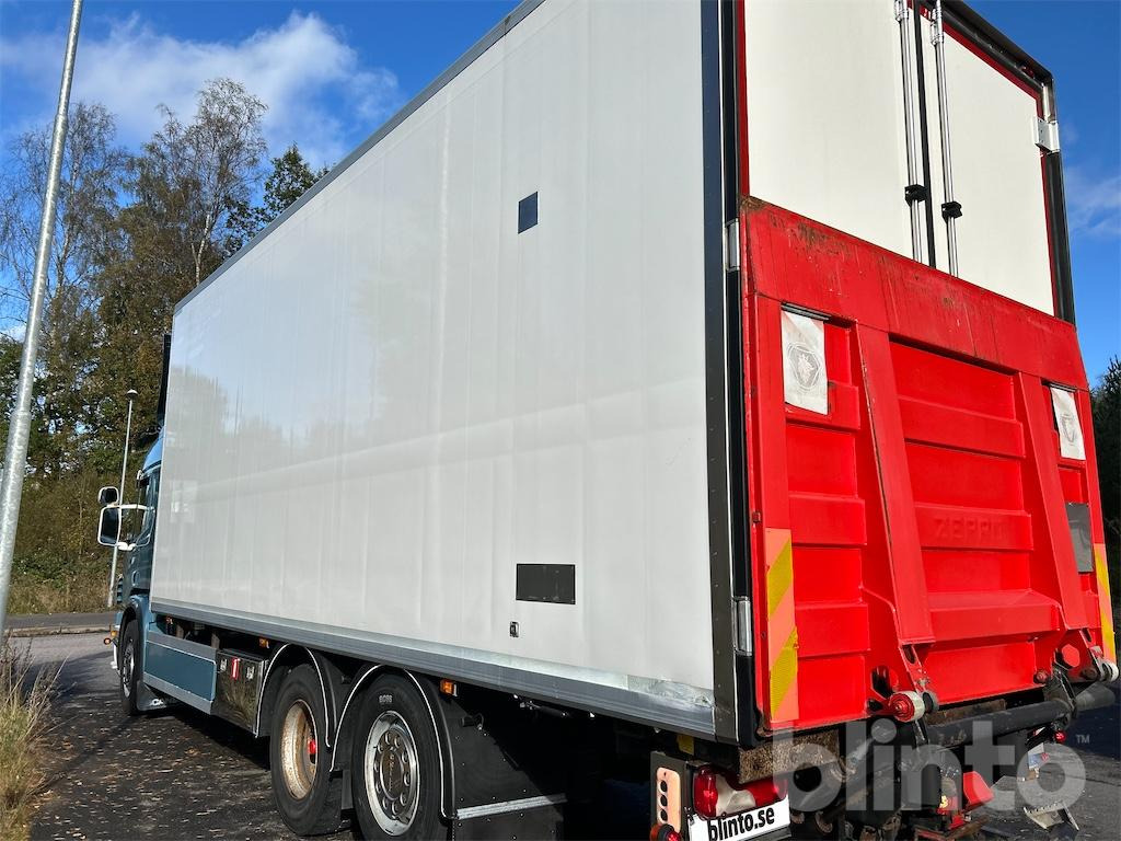 SCANIA P380DB6X2*4MNB - Hladnjača: slika 4 SCANIA P380DB6X2*4MNB - Hladnjača: slika 4