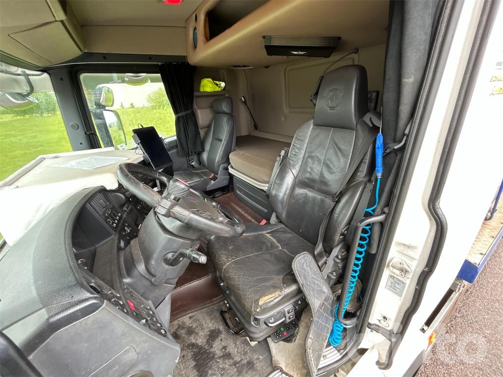 Scania R410 6X2*4 JOAB VL 18U - Kamion za utovaranje kontejnera: slika 4 Scania R410 6X2*4 JOAB VL 18U - Kamion za utovaranje kontejnera: slika 4