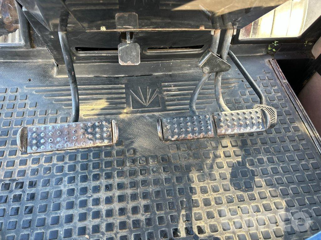 Traktor VALMET 705: slika 27 Traktor VALMET 705: slika 27